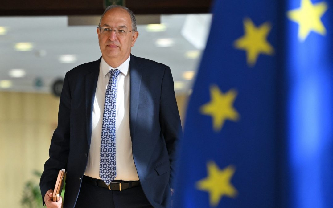 El comisario europeo de Pesca y Océanos visita Palma para abordar los retos de la pesca insular y la cogestión