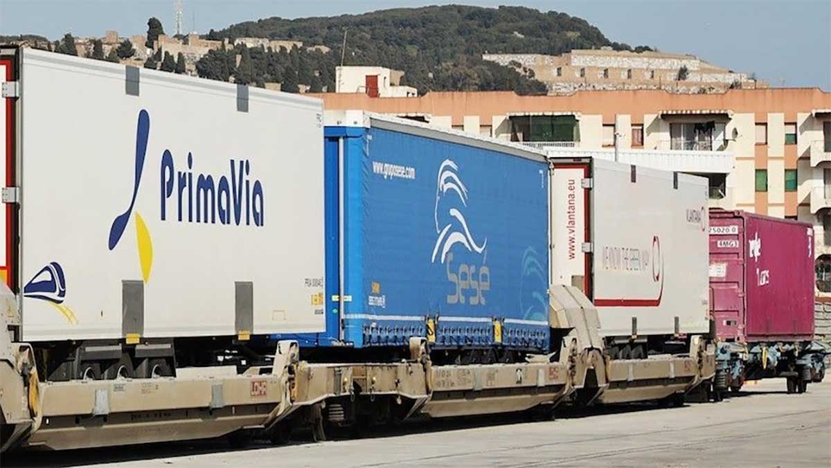 La dependencia del transporte por carretera lastra los objetivos climáticos de la UE, según la Agencia Europea de Medio Ambiente